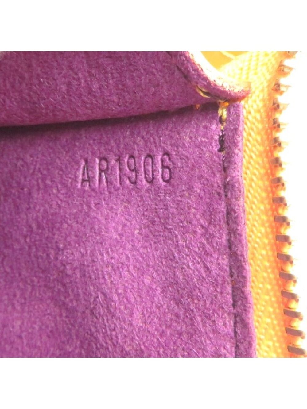 Louis Vuitton Pouch Yellow - Picture 8 of 9